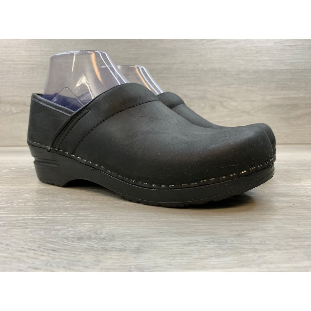 Dansko Professional Black Oiled Leather Clogs Shoes Women's 39 US 8.5-9